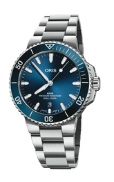 Aquis Date 41.5mm with blue dial