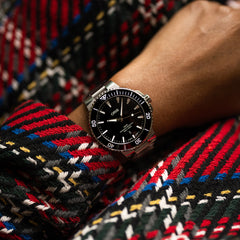 Aquis Date 34.50mm with black dial