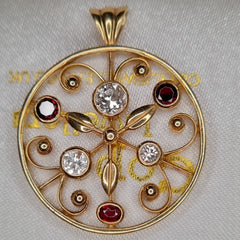 18ct Yellow Gold Pendant with Diamonds & Garnets