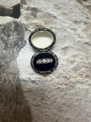 Platinum sapphire and diamond ring