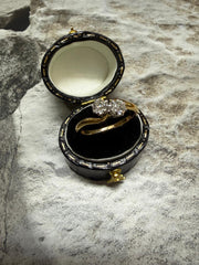 18ct yellow gold diamond crossover ring