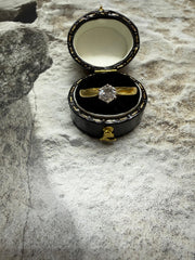 18ct yellow gold single stone diamond ring