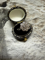 Platinum diamond cluster ring