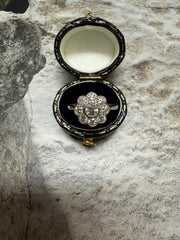 Platinum diamond cluster ring