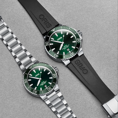 Aquis Date 43.5mm with Green dial