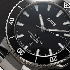 Aquis Date - Black dial