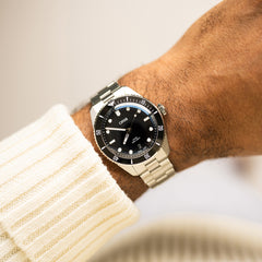 Divers Date 39mm with black dial