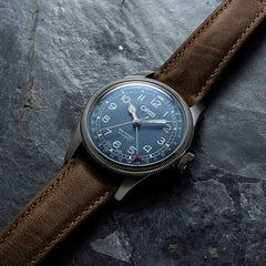 Big Crown Pointer Date on Leather