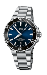 Aquis Date 41.5mm with blue dial